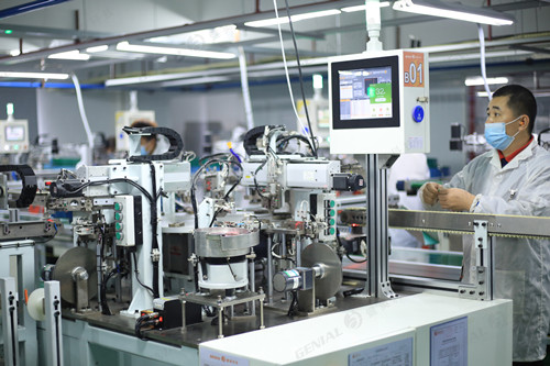 體溫計自動裝配線 (2) 體溫計自動裝配線 (2)